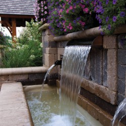 Wylewka Wall Spout Square Bronze Oase-84177 aranżacja scienna