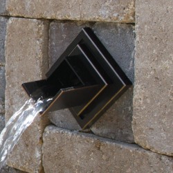 Oase-84174  Wall Spout Rhombus Bronze pojedyńcza wylewka na mozajce kamiennej