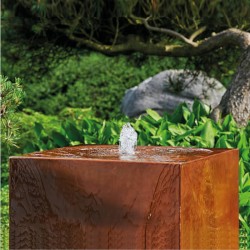 Oase-88426 Fontanna ogrodowa wśród drzew